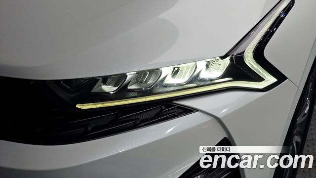 Kia K5 2023 — photo 8