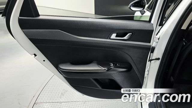 Kia K5 2023 — photo 15