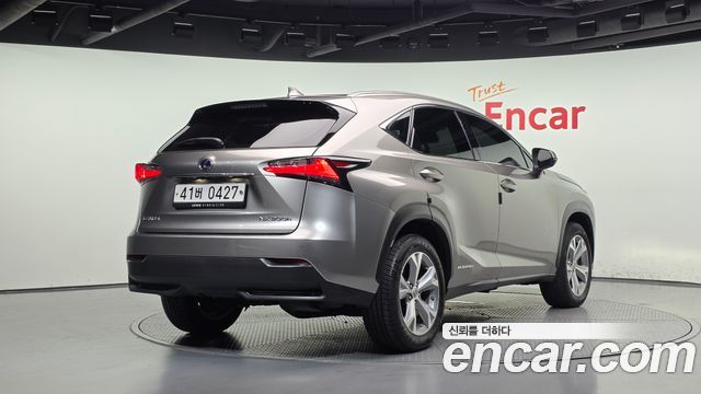Lexus NX 2016 — photo 2
