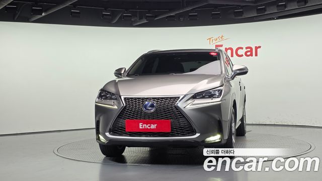 Lexus NX 2016 — photo 3