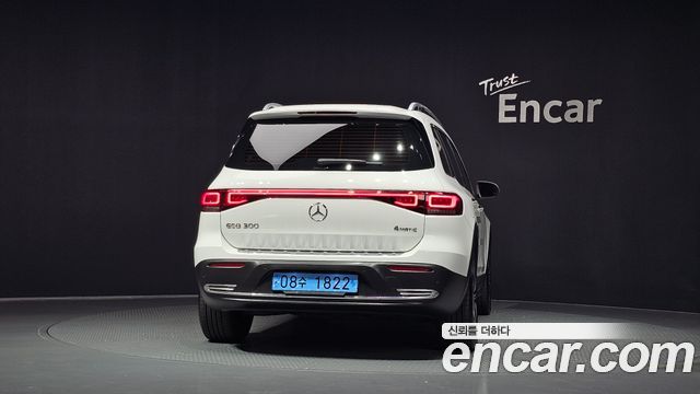 Mercedes-Benz EQB 2023 — photo 4