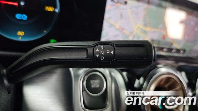 Mercedes-Benz EQB 2023 — photo 9