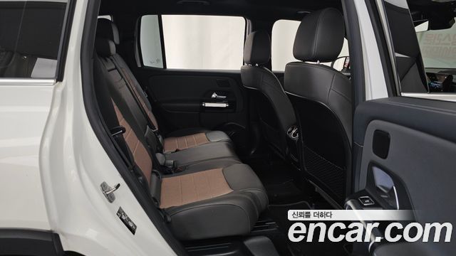 Mercedes-Benz EQB 2023 — photo 12