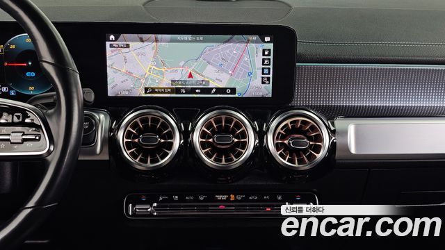 Mercedes-Benz EQB 2023 — photo 14