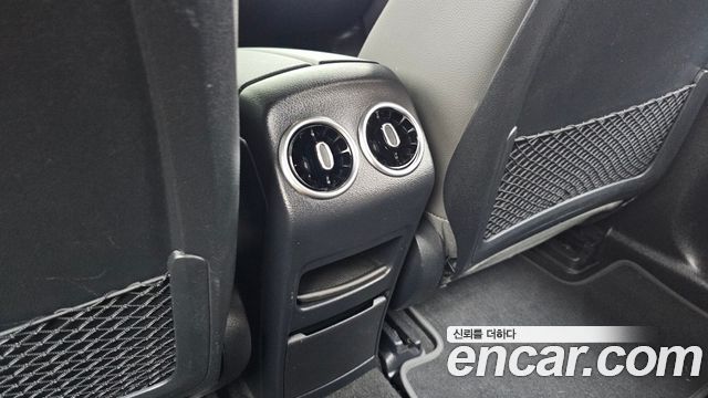 Mercedes-Benz EQB 2023 — photo 19