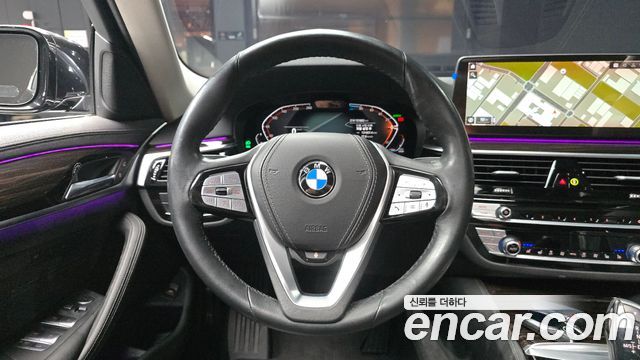 BMW 5-Series 2023 — photo 19