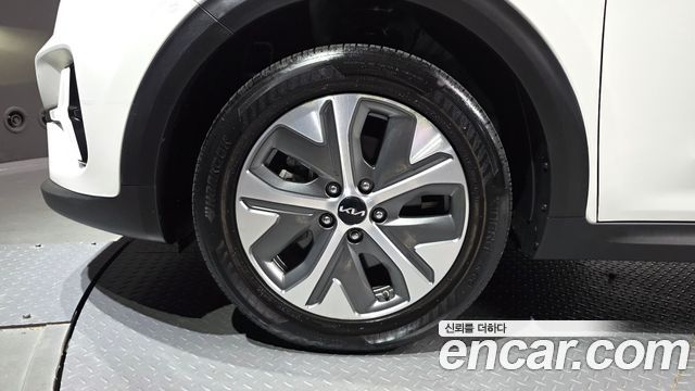 Kia Niro 2023 — photo 5