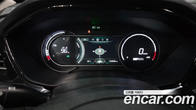 Kia Niro 2023 — photo 8