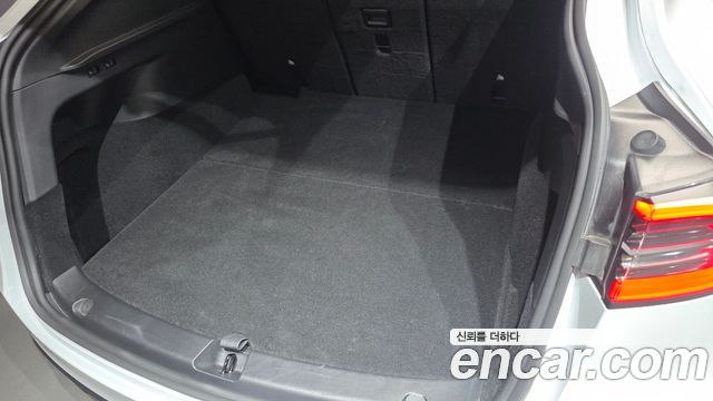 Tesla Model Y 2024 — photo 30