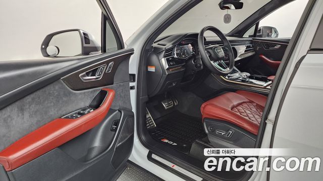 Audi SQ7 2023 — photo 13