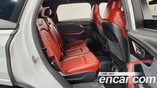 Audi SQ7 2023 — photo 17