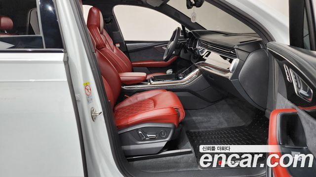 Audi SQ7 2023 — photo 16