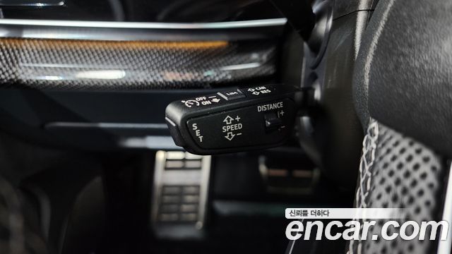 Audi SQ7 2023 — photo 27