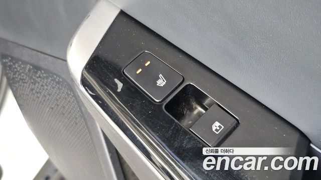 Kia EV6 2022 — photo 24