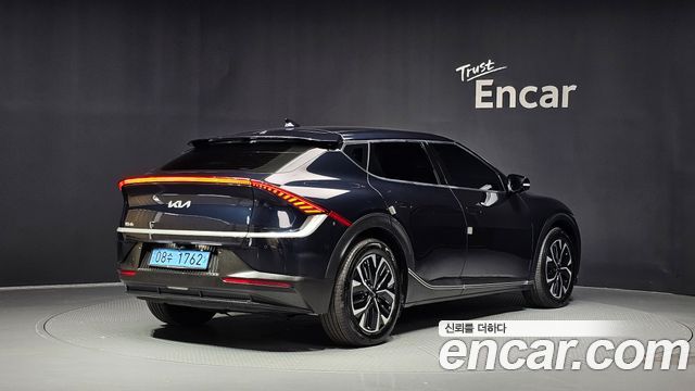 Kia EV6 2022 — photo 2
