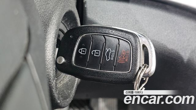 Hyundai AVANTE 2016 — photo 21