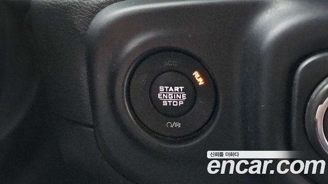 Jeep Wrangler 2019 — photo 23