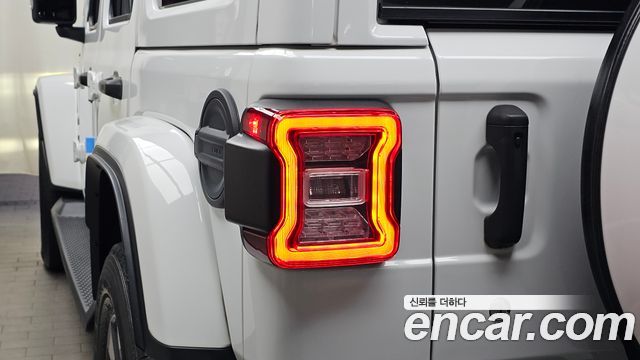 Jeep Wrangler 2019 — photo 9