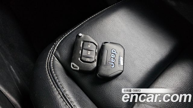 Jeep Wrangler 2019 — photo 30