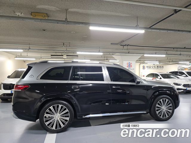 Mercedes-Benz GLS-Class 2023 — photo 6