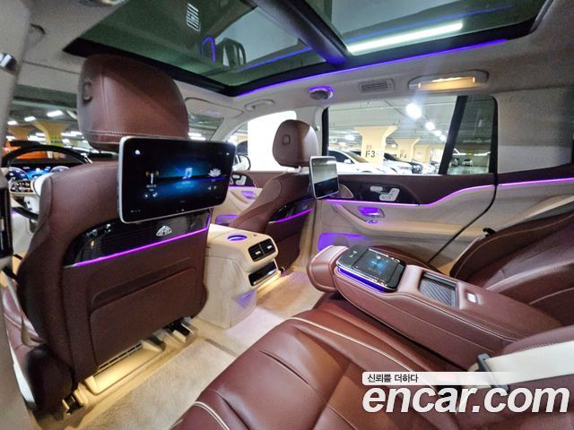 Mercedes-Benz GLS-Class 2023 — photo 13