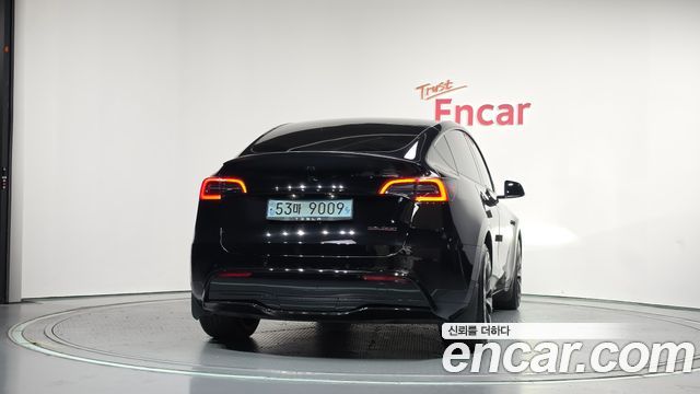 Tesla Model Y 2022 — photo 4