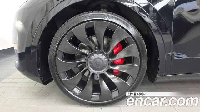 Tesla Model Y 2022 — photo 5