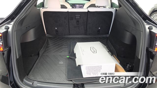 Tesla Model Y 2022 — photo 20