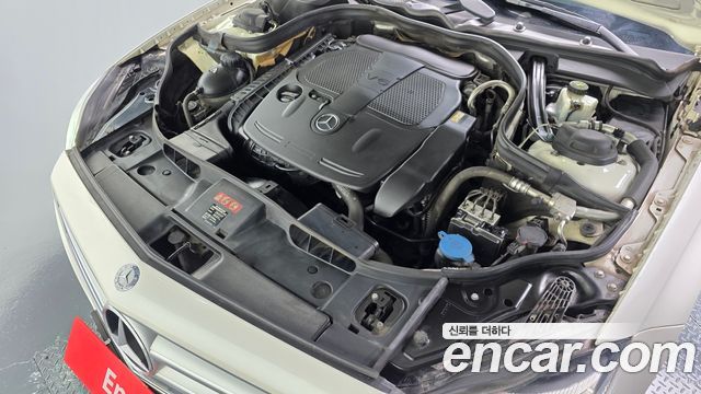Mercedes-Benz CLS-Class 2012 — photo 6