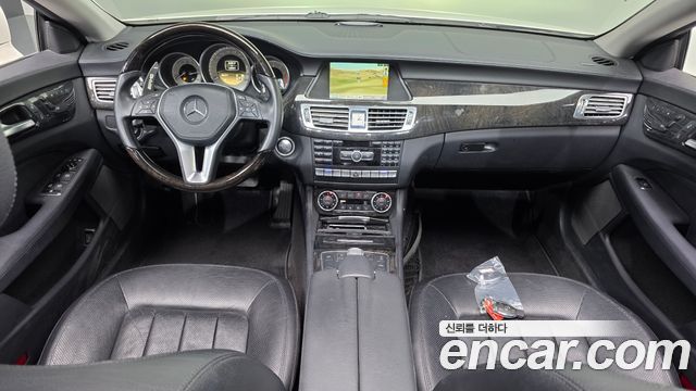 Mercedes-Benz CLS-Class 2012 — photo 10