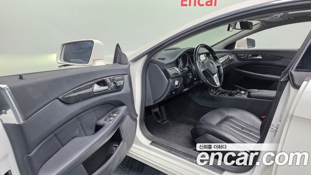 Mercedes-Benz CLS-Class 2012 — photo 13