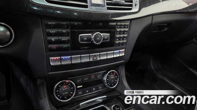 Mercedes-Benz CLS-Class 2012 — photo 22