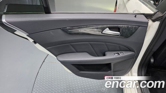 Mercedes-Benz CLS-Class 2012 — photo 15