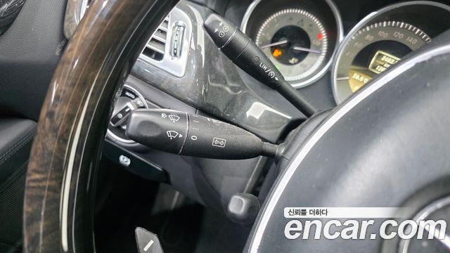 Mercedes-Benz CLS-Class 2012 — photo 28