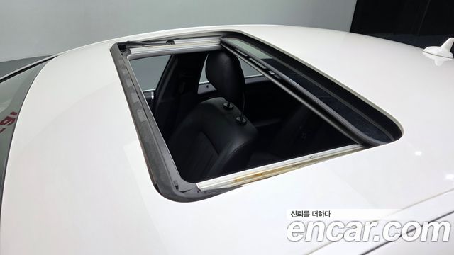 Mercedes-Benz CLS-Class 2012 — photo 32