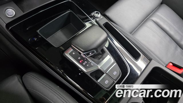 Audi Q5 2021 — photo 12