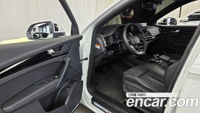 Audi Q5 2021 — photo 13