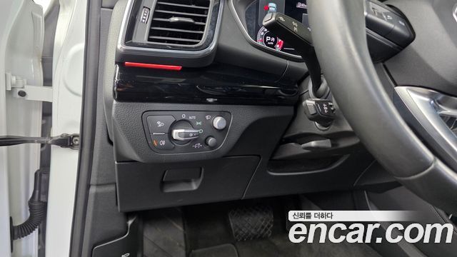 Audi Q5 2021 — photo 22