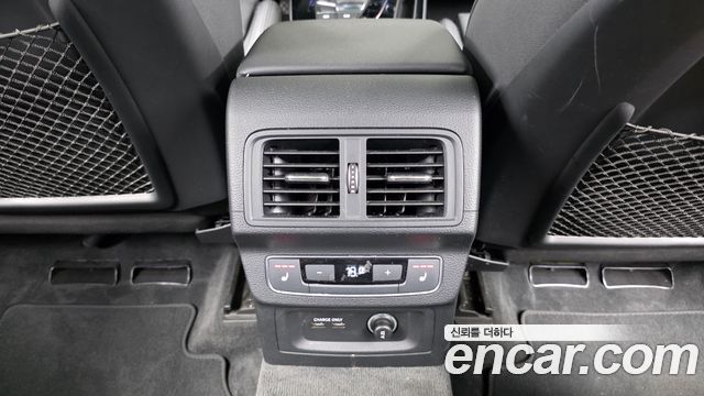 Audi Q5 2021 — photo 24