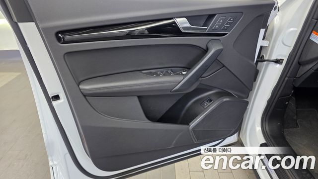 Audi Q5 2021 — photo 14