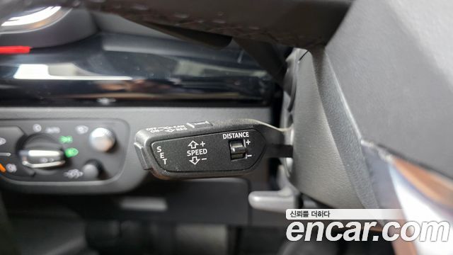 Audi Q5 2021 — photo 28