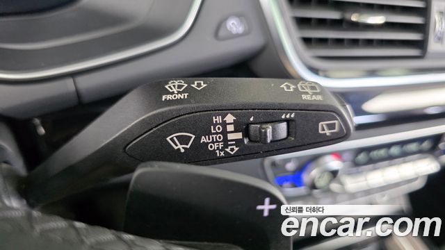 Audi Q5 2021 — photo 29