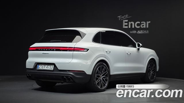 Porsche Cayenne 2024 — photo 2