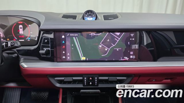 Porsche Cayenne 2024 — photo 17
