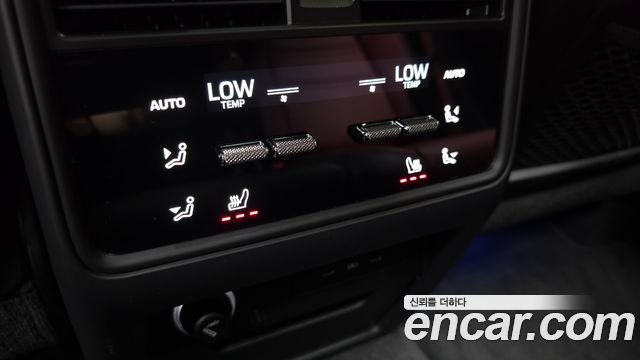 Porsche Cayenne 2024 — photo 29