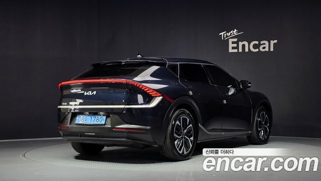 Kia EV6 2022 — photo 2