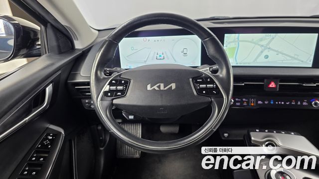 Kia EV6 2022 — photo 19