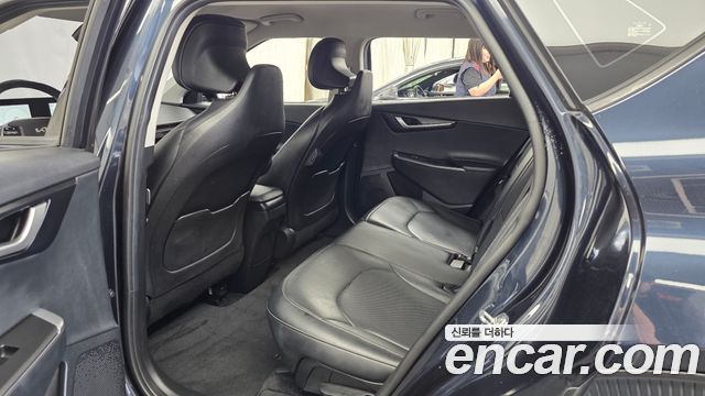 Kia EV6 2022 — photo 16
