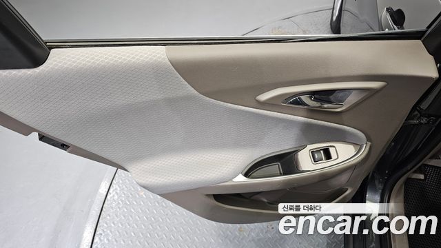 Chevrolet Korea Malibu 2017 — photo 14