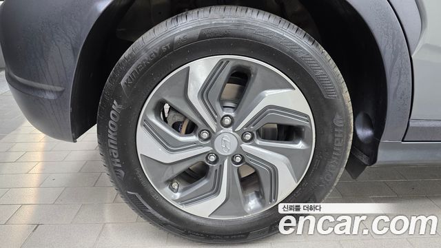 Hyundai Kona 2023 — photo 5